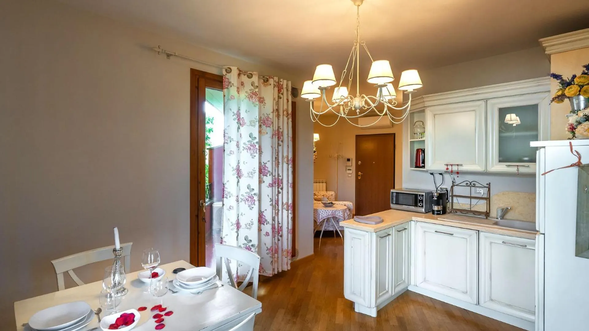 Cosy Terrace Apartment Florencie 0*,