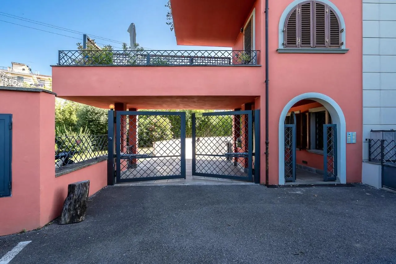 Cosy Terrace Apartment Florence Italy