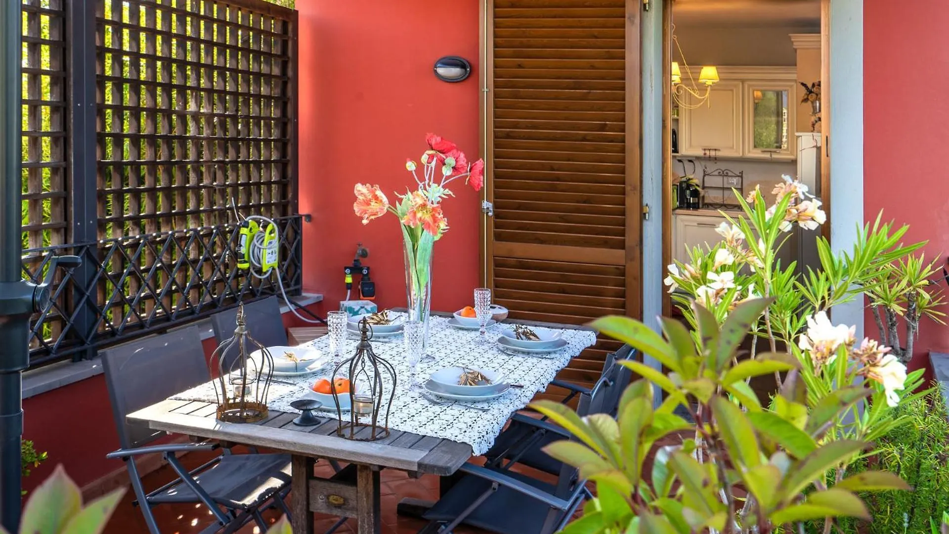 Cosy Terrace Apartment Florence Italy
