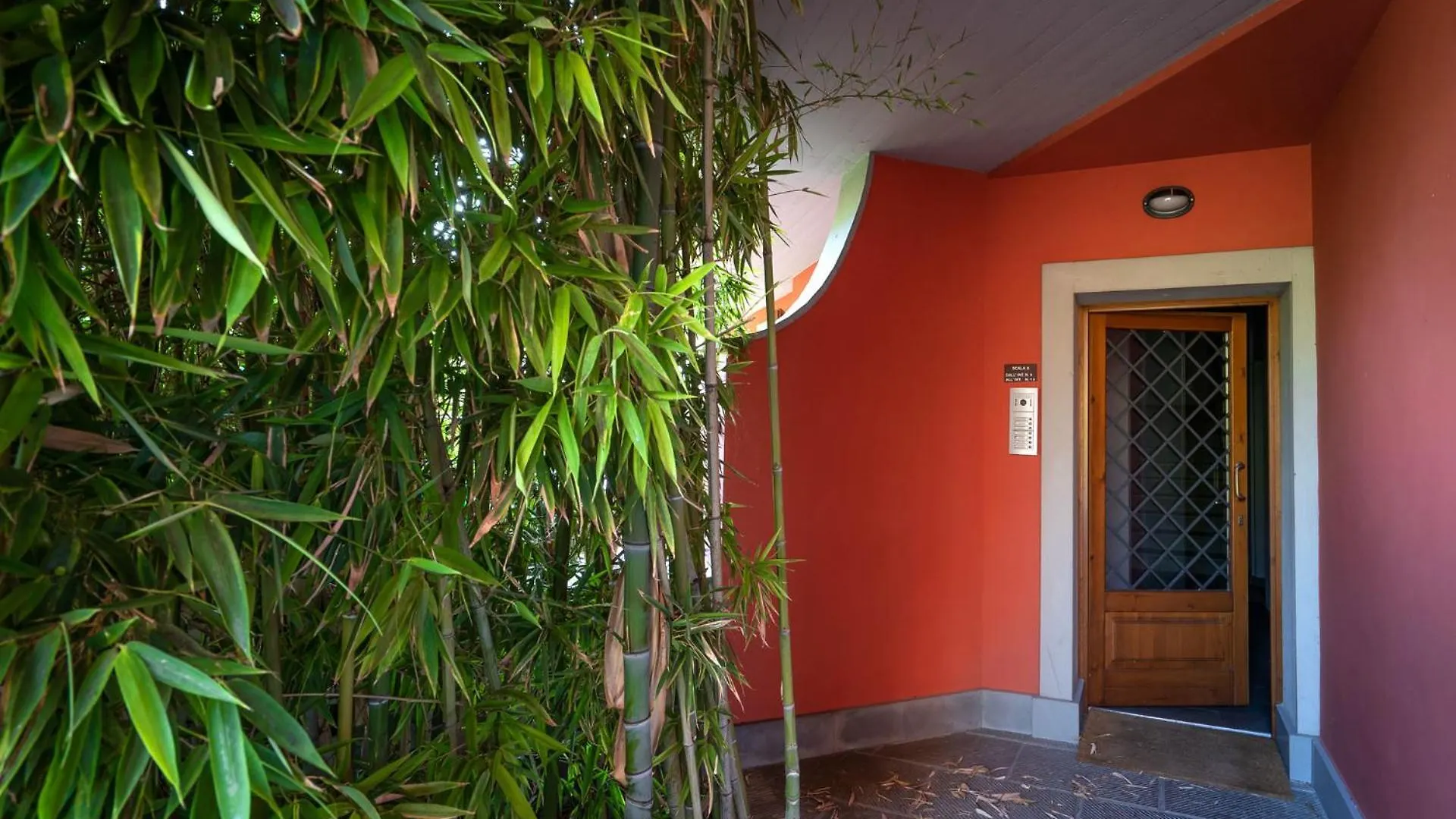 Cosy Terrace Apartment Florence