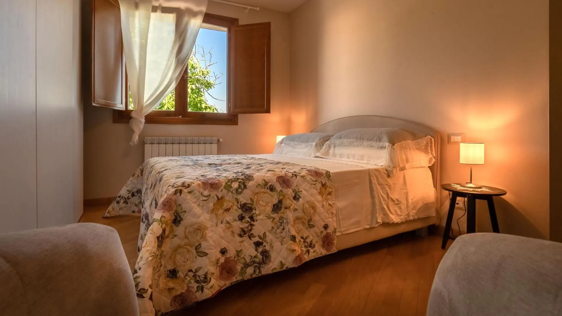 Cosy Terrace Apartment Florence
